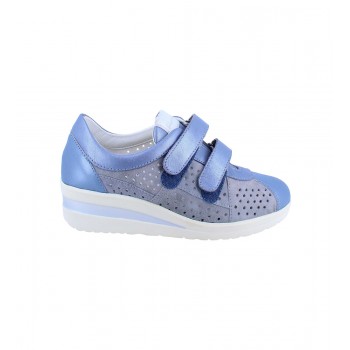 Bluerose Sneakers